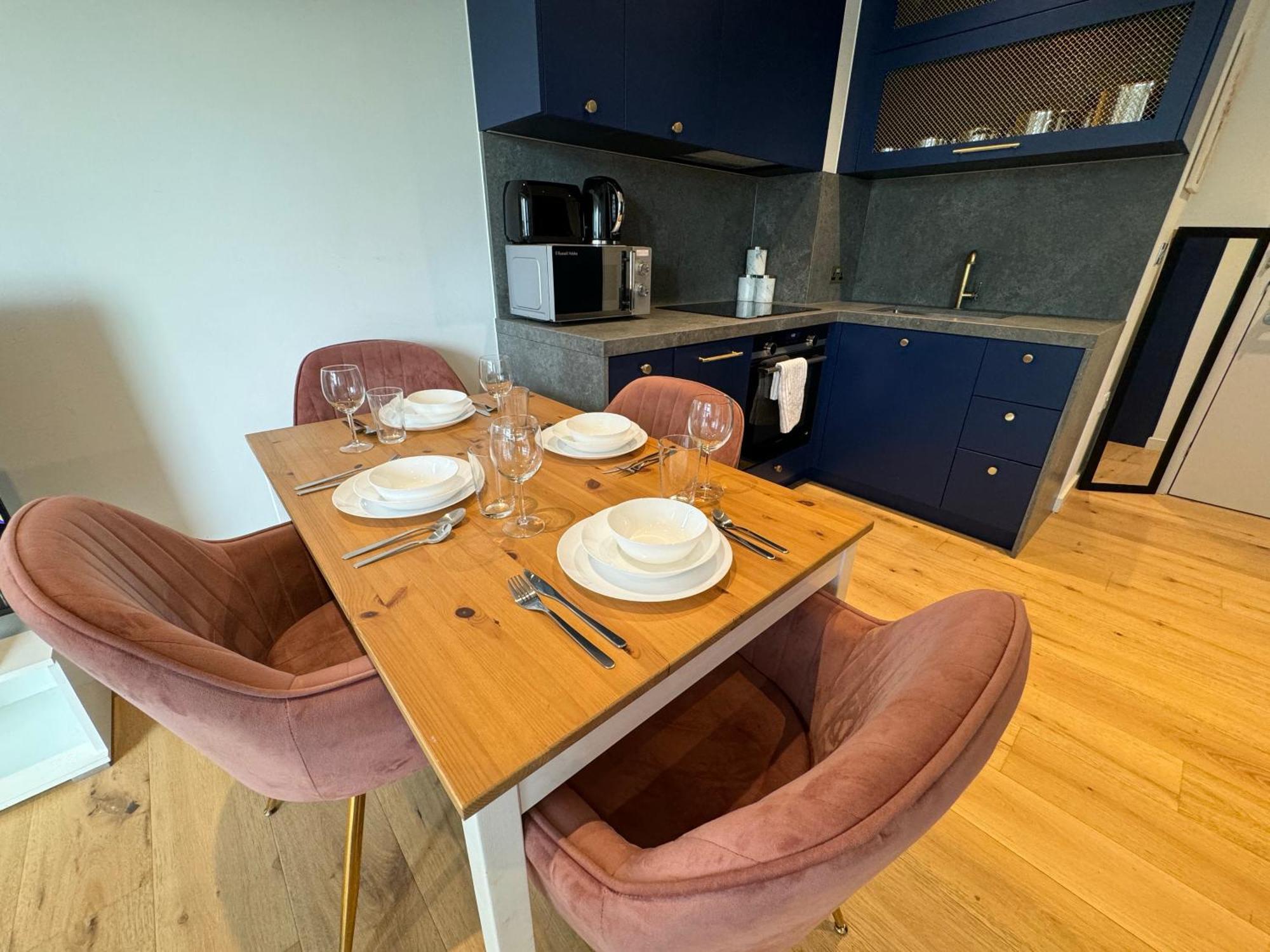 Апартаменты London Luxury Flat With Balcony, River View, O2 Arena, Excel, Canary Wharf, Station Экстерьер фото