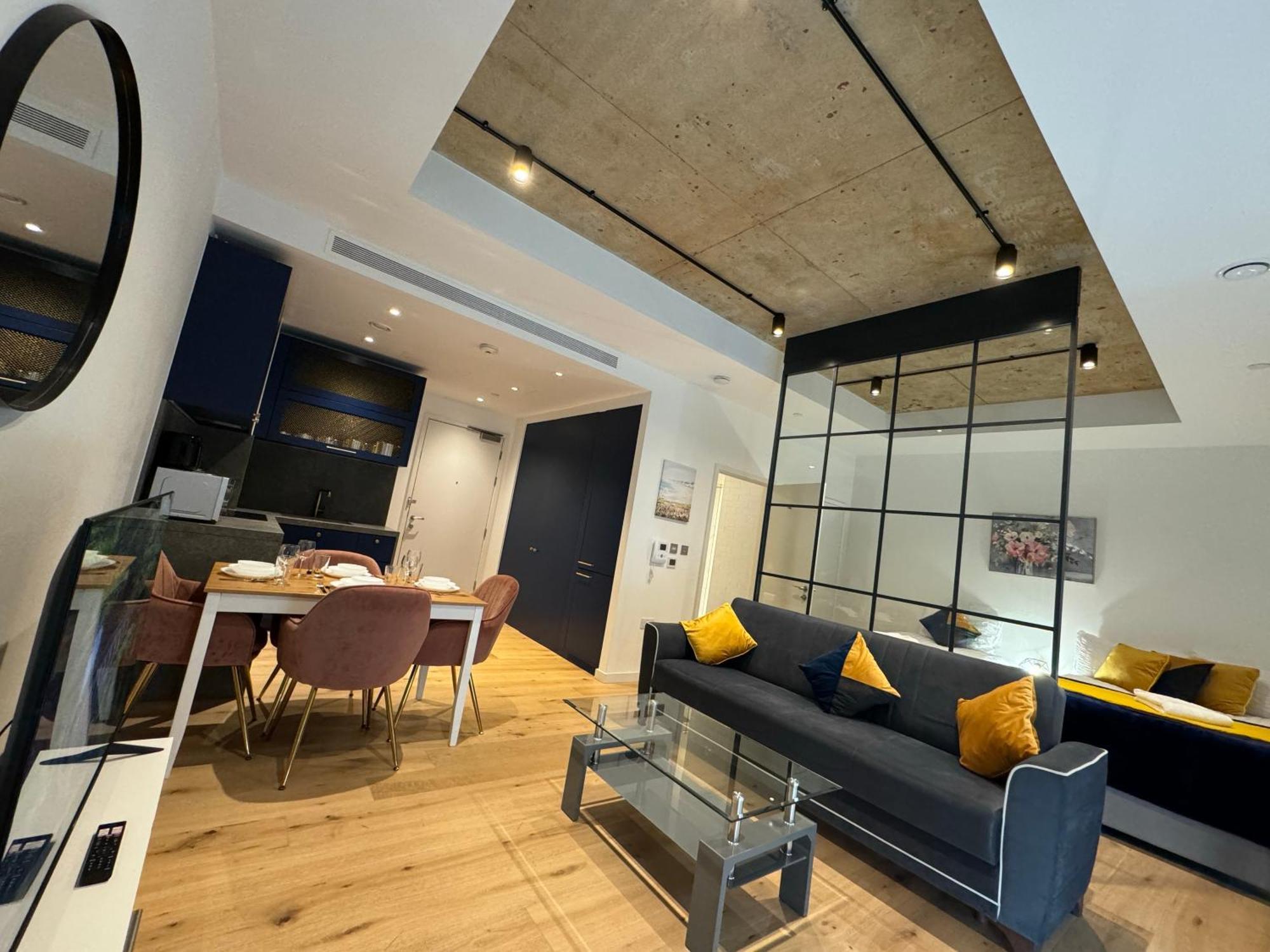 Апартаменты London Luxury Flat With Balcony, River View, O2 Arena, Excel, Canary Wharf, Station Экстерьер фото