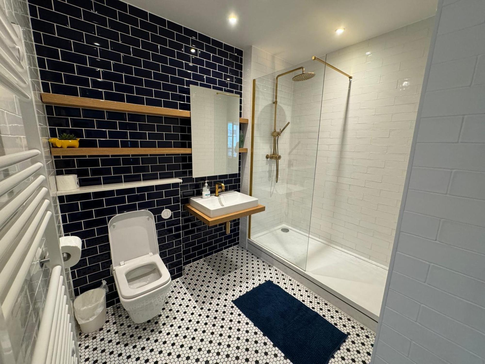 Апартаменты London Luxury Flat With Balcony, River View, O2 Arena, Excel, Canary Wharf, Station Экстерьер фото